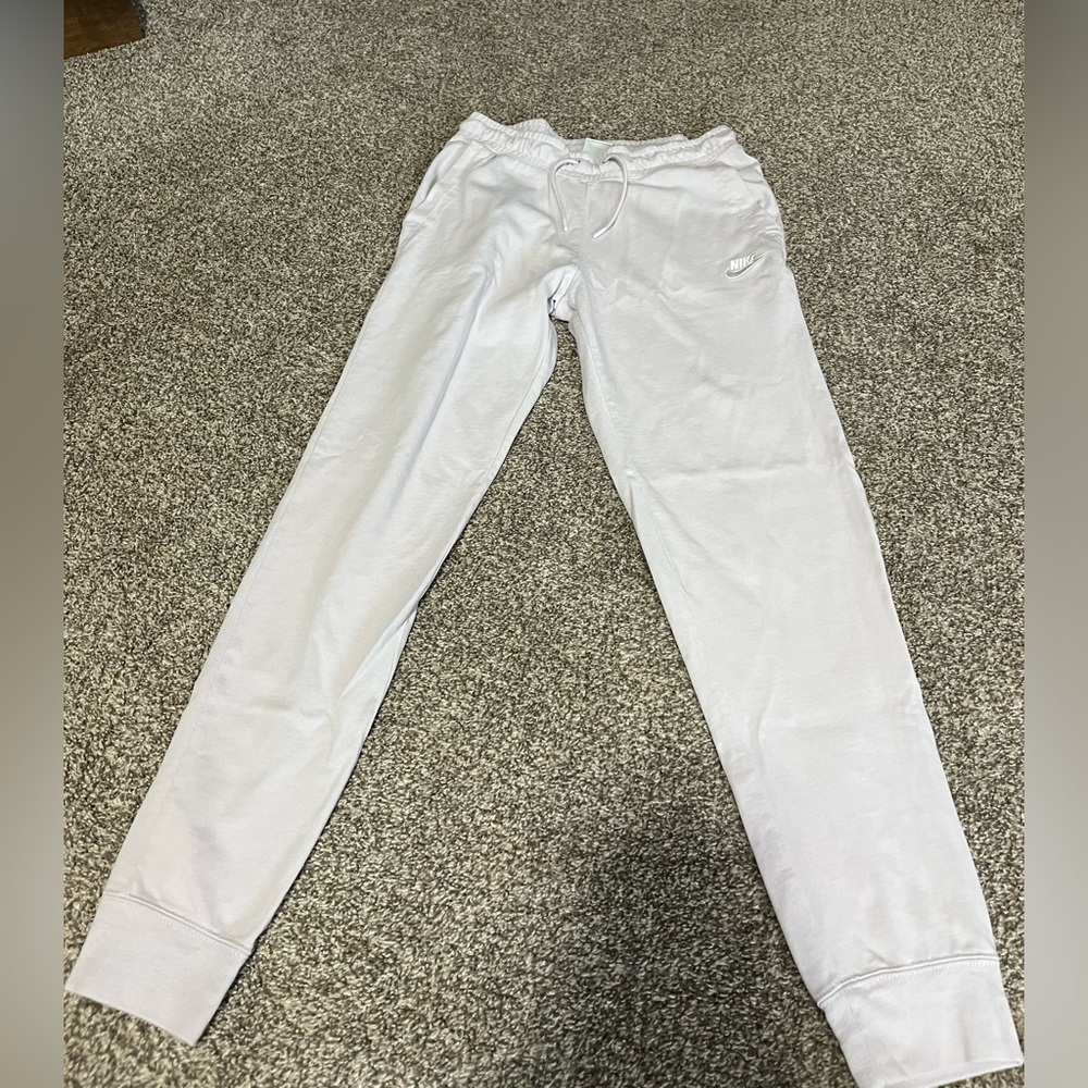 Light purple Nike sweatpants